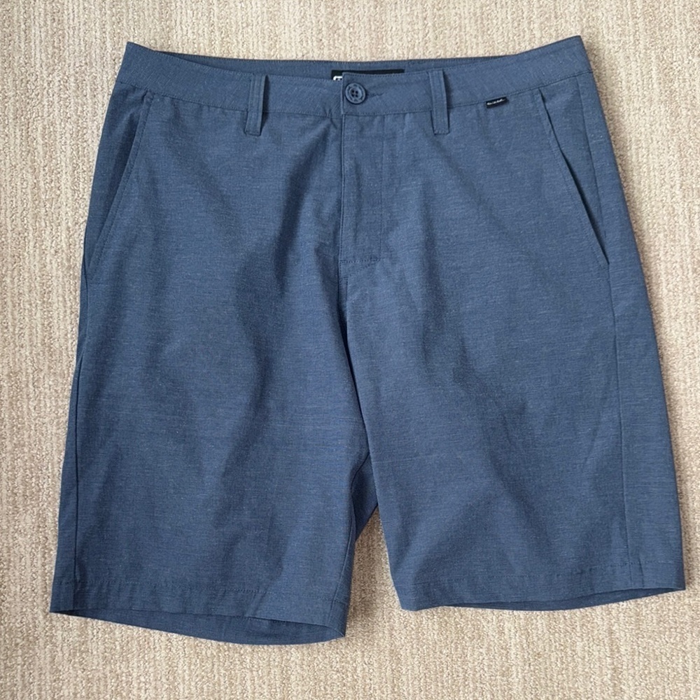 Travis Mathew Men's Size 32 Blue Polyester Golf Shorts